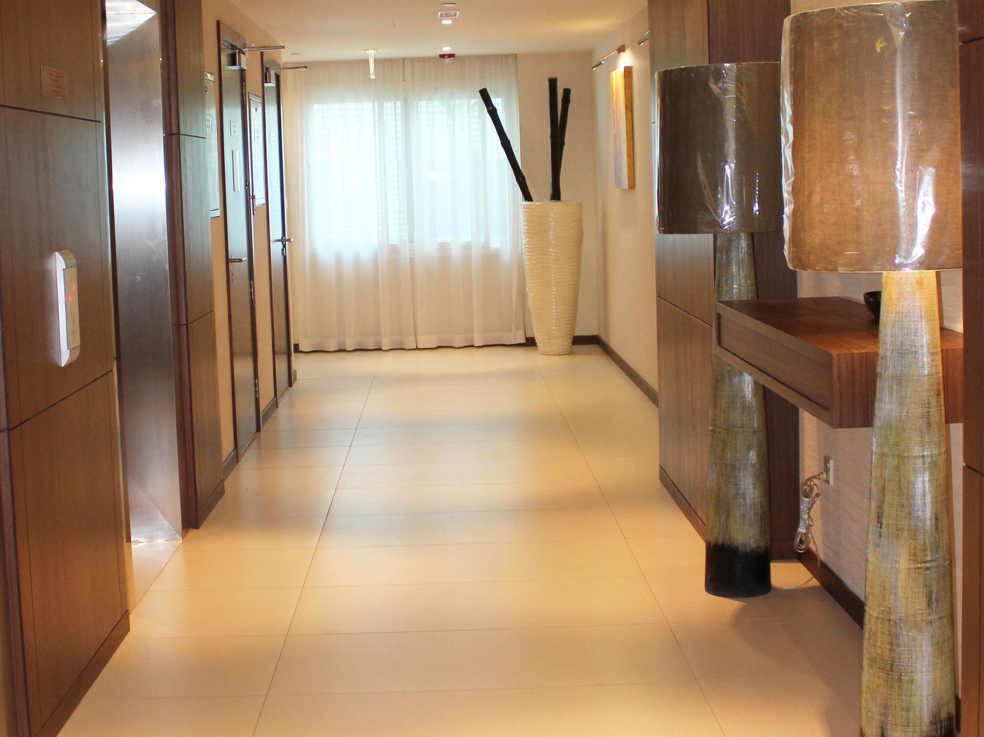 Hyatt Place Dubai Al Rigga Residences Exterior photo